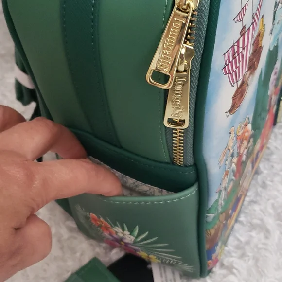 NWT Loungefly Peter Pan Captain Captain Hook mini backpack and wallet set - Picture 3 of 16